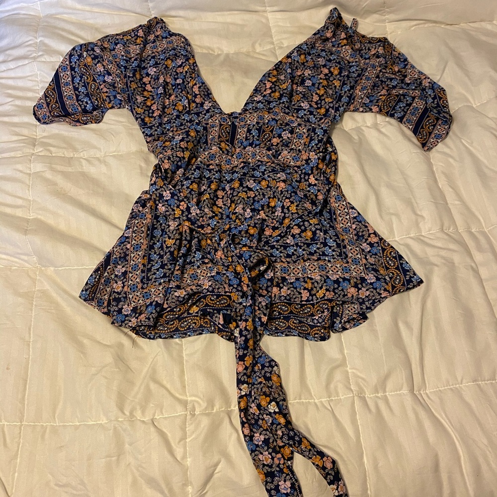 Floral low cut print romper